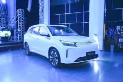 SUV Hybrid Berteknologi AI Dilirik Keluarga Indonesia, Bisa Tembus 1.400 Km Sekali Isi Daya