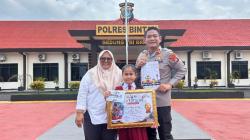 Dari Pinggir Jalan, Seorang Anak Belajar Arti Pengabdian