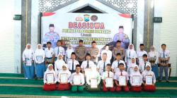 Dukung Masa Depan Bangsa, Kapolres Jombang Berikan Beasiswa Bagi Anak Polri Berprestasi