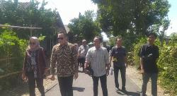 Tinjau Jalan Desa di Pemalang, Doni Akbar  Serap Aspirasi Pengembangan Wisata dan Infrastruktur