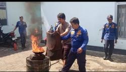 Hadapi Musim Kemarau, Warga Kelurahan Purworejo Dibekali Pelatihan Penanggulangan Kebakaran