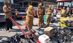 Dukung Petani Muda, Pemkab Ponorogo Bagikan Ratusan Alsintan