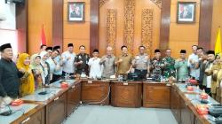 Miras dan Prostitusi Kian Meresahkan di Sidoarjo, Bupati, Ulama, dan Aparat Siap Memberantas