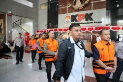 Waduh! Staf KPK dan Ayahnya Ikut Jadi Tersangka Bersama Bupati Pemalang Anom Widiyantoro