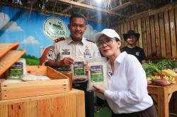 Kunjungan ke Lapas Karawang, Rieke Tekankan Pentingnya SDM untuk Layanan Warga Binaan