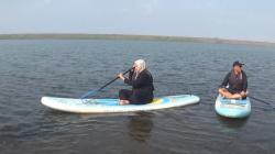 Serunya Paddleboard di Muara Sungai Opak Bantul, Wisata Uji Keseimbangan yang Kian Diminati