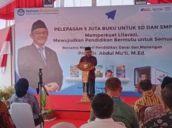 Kemendikdasmen Distribusikan 5,5 Juta Buku Bacaan Bermutu dari Kudus ke Seluruh Indonesia
