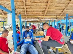 HUT Ke-25 Demokrat, DPC Polman Gelar Bersih Pantai Palippis, Donor Darah, dan Cek Kesehatan Gratis