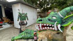 Jelang HUT Kemerdekaan ke 81 RI, Perajin Cosplay di Jombang Banjir Pesanan