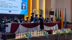 UNTRIB Lepas 366 Wisudawan, Doktor Javed: Kami Bangun SDM Berdaya Saing Global