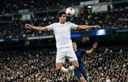 Raksasa 2 Meter Carlos Espi, Senjata Pamungkas Madrid Menangkan Serangan Udara