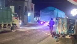 Tabrakan Adu Banteng Truk dan Pick Up di Jalur Blora–Cepu, Tiga Orang Luka Serius
