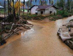 Tanggul Sungai Jebol Picu Banjir di Tapanuli Tengah, 150 Warga Mengungsi