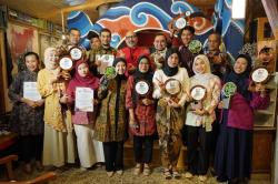 PLN UIP KLT Raih Platinum Berkat Pemberdayaan Kepiting Soka