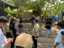 Bupati Aep Benahi Gerbang Tol Karawang Timur, 93 Bangunan Liar Dibongkar