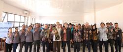 Bupati Krisman: KIP Kuliah di Polije Jadi Investasi Jangka Panjang SDM Sabu Raijua