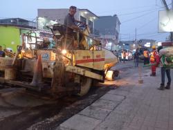 Bupati Aep Kebut Perbaikan Jalan Ronggo Waluyo, Mahasiswa dan Warga Beri Apresiasi