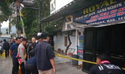 Polisi Olah TKP Dugaan Perampokan Toko HP di Ambarawa, Pelaku Diburu
