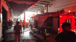 Diduga Korsleting Listrik, Kebakaran Hanguskan Sekitar 500 Mesin Tenun PT Unggulrejo Wasono di Purwo