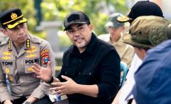 Tinjau Kebakaran Gunung Bromo, Gus Haris Ungkap Air Buangan Ranu Kumbolo Bisa Dialirkan ke Tengger