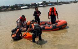 Tim Sar Temukan Jenazah Bocah 12 Tahun Tenggelam Di Sungai Kahayan Palangka Raya
