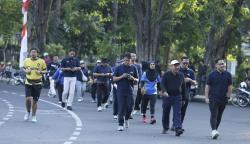 Fun Walk Kemenkum Jatim Bukan Sekadar Olahraga, Warga Bisa Urus Apostille dan Merek Lebih Mudah