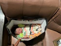 Bayi Perempuan Ditemukan di Depan Rumah Warga Karangampel Polisi Lakukan Penyelidikan