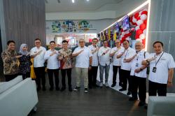 Dorong Pengolahan Sampah Legok Nangka, Farhan Paparkan Peluang Investasi Bandung ke Kemeninvestasi