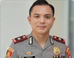 Jejak Karier Kompol Debby Tri Andrestian:  Dari Kotabumi ke Batam, Pin Emas Kapolri hingga Sespimmen