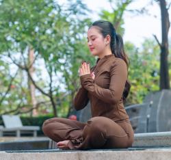 Peringati HUT RI Ke 81, Hotel di Karawang Ini Hadirkan Promo Spesial Staycation dan Yogalates