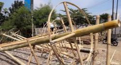Menjelang HUT RI ke-81, Pesanan Bambu Panjat Pinang di Tangerang Meningkat