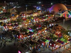 Menikmati Akhir Pekan di Hungry Playground Bekasi: Ada Kuliner, Salju, dan Konser