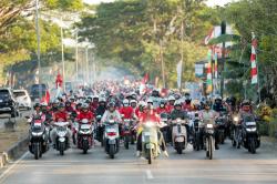 Ribuan Warga Barru Meriahkan Konvoi Merah Putih HUT ke-81 RI