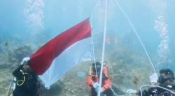 Dari Dasar Laut Kupang, Basarnas Kirim Pesan Solidaritas untuk Korban Gempa Flores