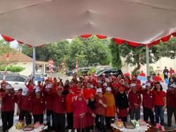 Inisiasi HUT RI Bersama 75 Lansia, Kejari Karawang Hadirkan Kebahagiaan di Griya Lansia