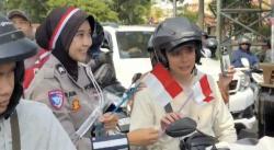 Jalanan Sidoarjo Mendadak Berhenti 3 Menit, Pengendara Berdiri Hormati Proklamasi