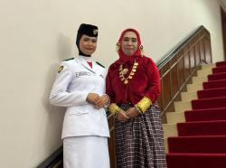 Kisah Ismi Ulfaida, Anak Buruh Tani Jadi Paskibraka Nasional, Terharu Tampil di Hadapan Prabowo