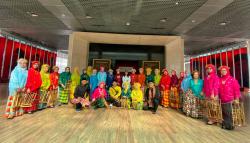Srikandi Angklung Bogor Warnai Wisata Kebangsaan Festival Merah Putih 2026