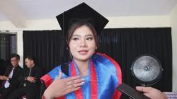 Kisah Haru wisudawati Asal Nagekeo, Rumah Orang Tua Roboh Diguncang Gempa, Aurel Tetap Ikut Wisuda