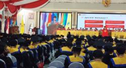 Bukan Dosen, Sosok Ini Ceramahi Profesor di Wisuda Untag, Ternyata Alumni yang Kerja di Jepang