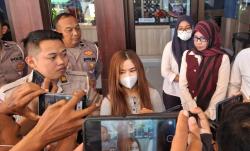 Pemuda Tewas Ditabrak Pengemudi Diduga Mabuk di Depan Grahadi
