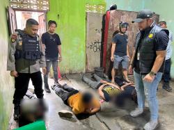 Polisi Gerebek dan Bakar Sarang Narkoba Mangkubumi, Kapak hingga Paket Sabu Disita