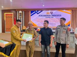 Terbaik di Sulawesi Barat, Satkamling Mamuang Dayanginna Terima Penghargaan dari Wakil Bupati Mamuju