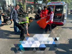Senggolan dengan Motor Lain, Pemotor Jatuh dan Tertabrak Truk di Jalan Lingkar Timur Sidoarjo