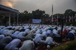 Potret Salat Minta Hujan
