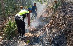 Diduga akibat Kelalaian Bakar Sampah, Lahan 1,3 Hektare di Karanganyar Kebumen Terbakar