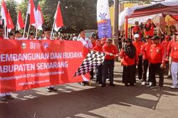 Ambarawa Dipadati Ribuan Warga, 85 Kontingen Unjuk Kreativitas di Pawai Kemerdekaan