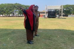Takut Rumput Rusak, Plt Bupati Ponorogo Sidak Stadion Batoro Katong Usai Konser Musik