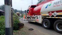 Badan Jalan Mulai Amblas, Pengendara Diminta Waspada di Jalur Giri Mulya–Padang Jaya