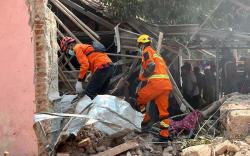Gedung Tua di Bumiayu Brebes Runtuh Timpa Rumah Warga, 3 Orang Tewas